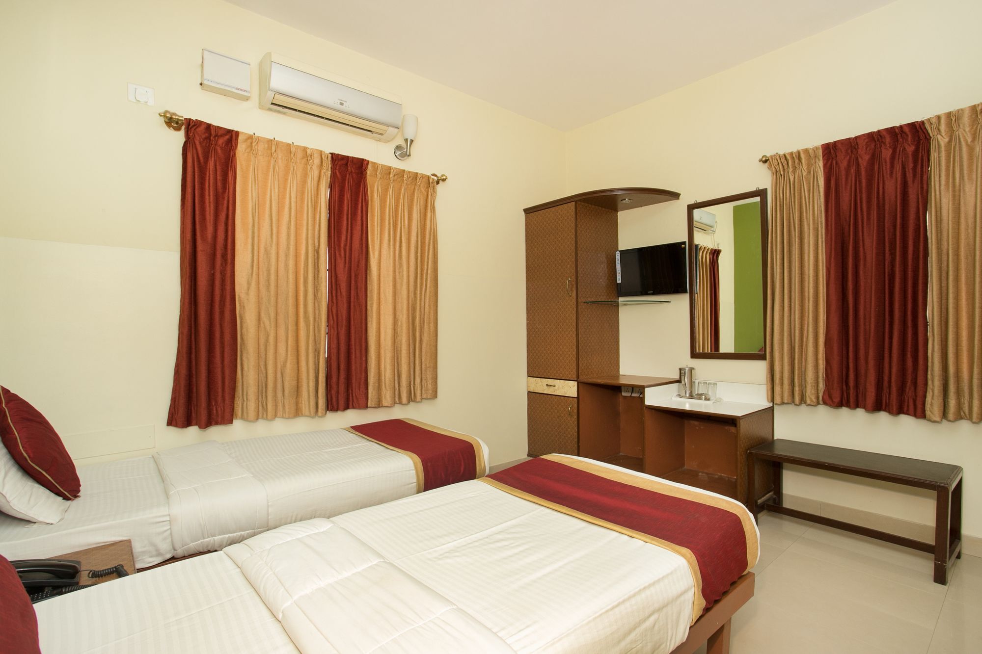 Hotel Oyo 10478 Raj Residency Bangalore Exterior foto